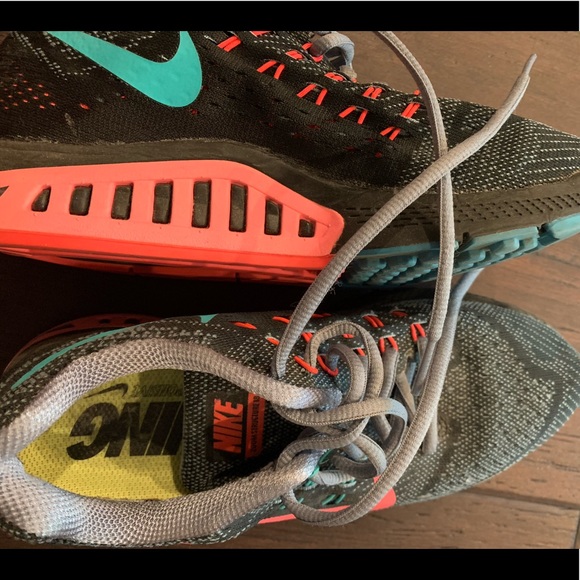 NIKE AIR ZOOM STRUCTURE - Picture 6 of 15